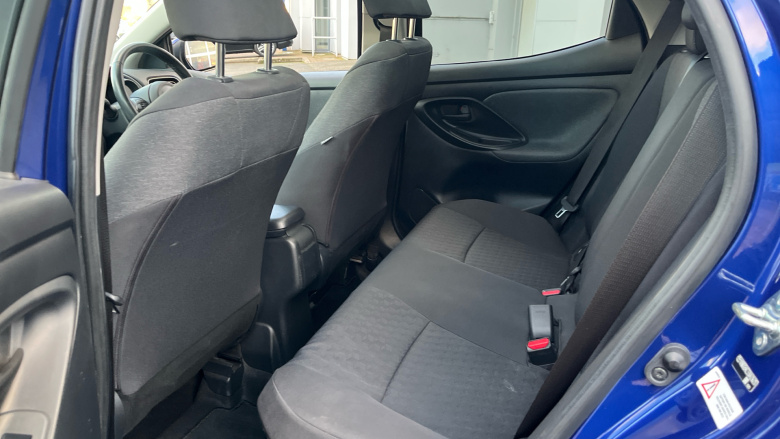 Toyota Yaris 1.5 Hybrid Design 5dr CVT [Panoramic Roof] Hybrid Hatchback